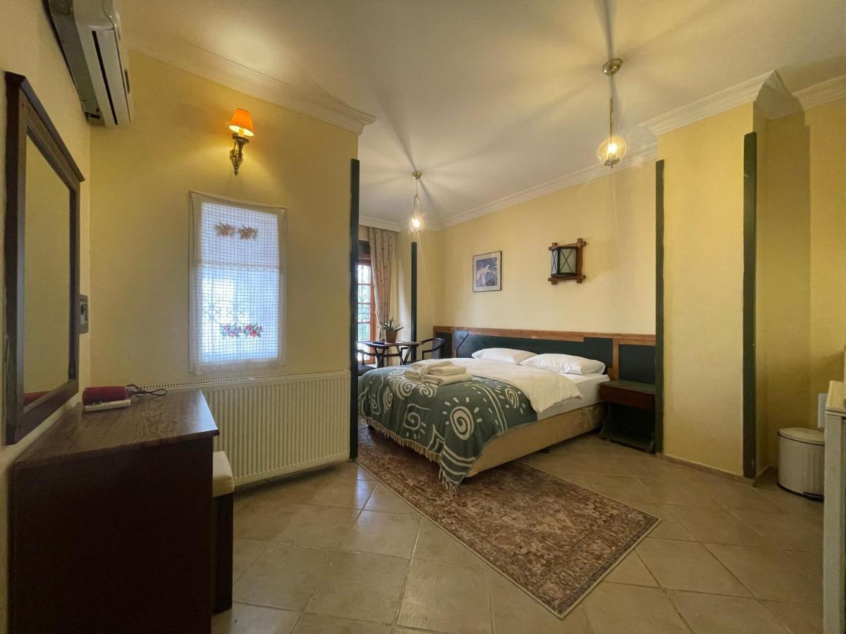 Amphora Rooms Foca Εξωτερικό φωτογραφία