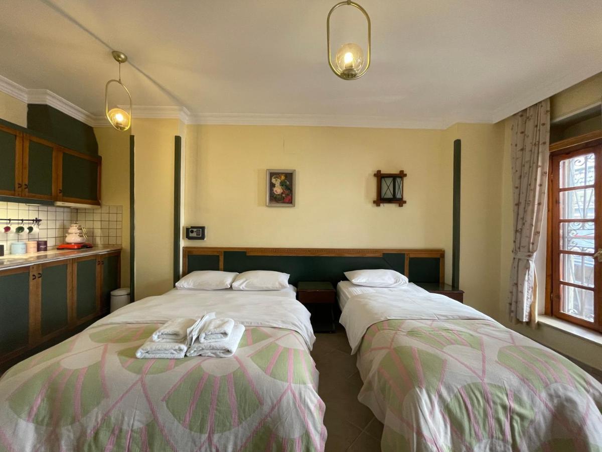 Amphora Rooms Foca Εξωτερικό φωτογραφία