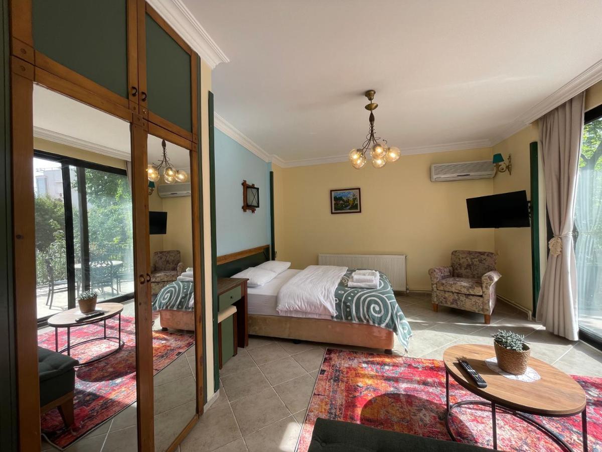 Amphora Rooms Foca Εξωτερικό φωτογραφία